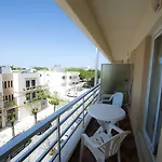 Koala Hotel 2*