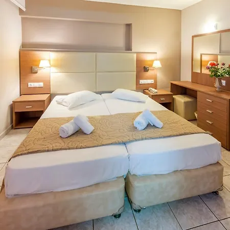 Koala فندق بلدة كوس